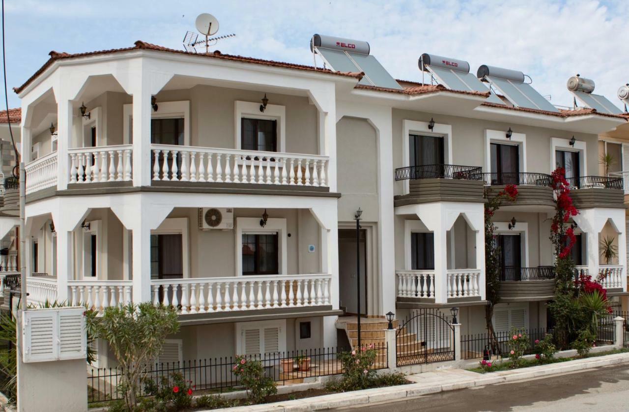 Villa Virozi Sarti Exterior foto
